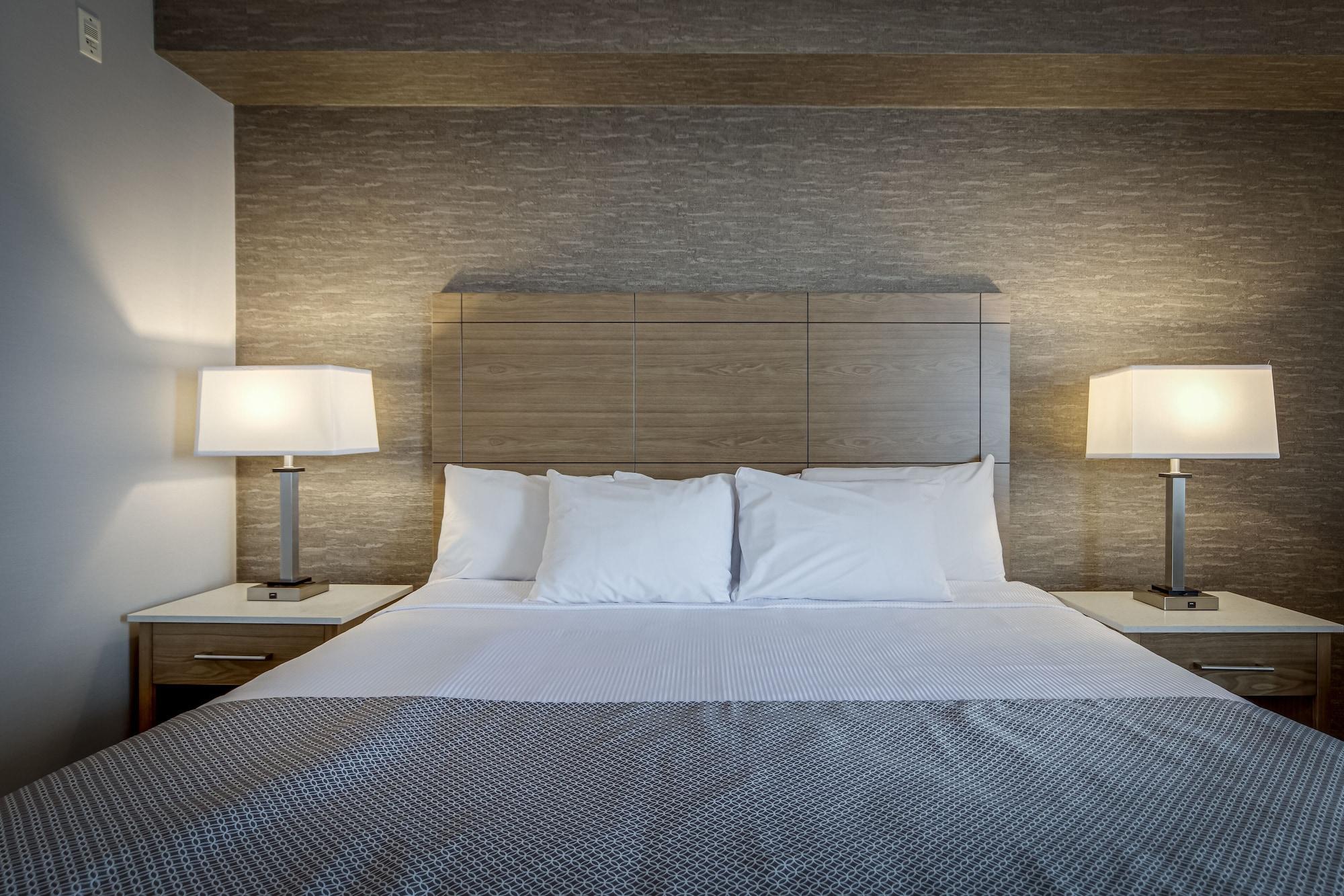 Monte Carlo Inn Vaughan Suites Extérieur photo