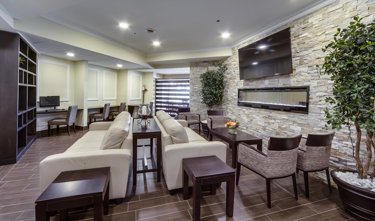 Monte Carlo Inn Vaughan Suites Extérieur photo