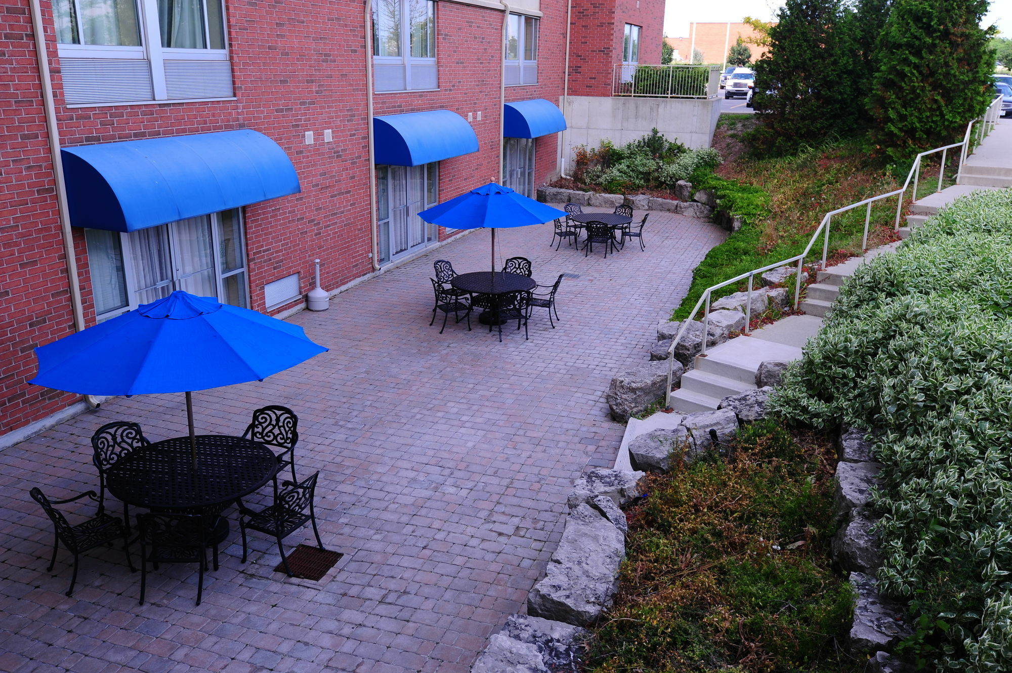 Monte Carlo Inn Vaughan Suites Extérieur photo