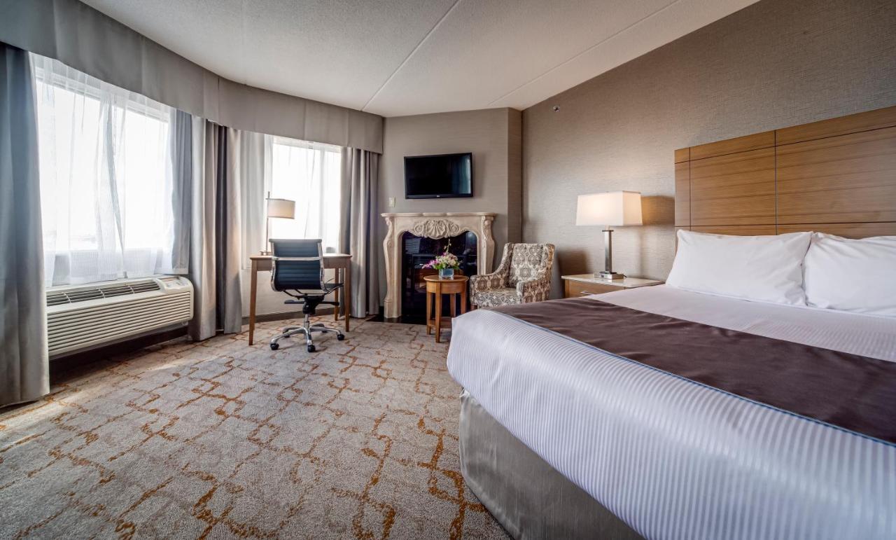 Monte Carlo Inn Vaughan Suites Extérieur photo