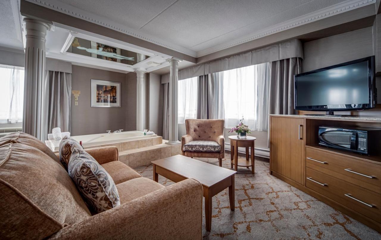 Monte Carlo Inn Vaughan Suites Extérieur photo