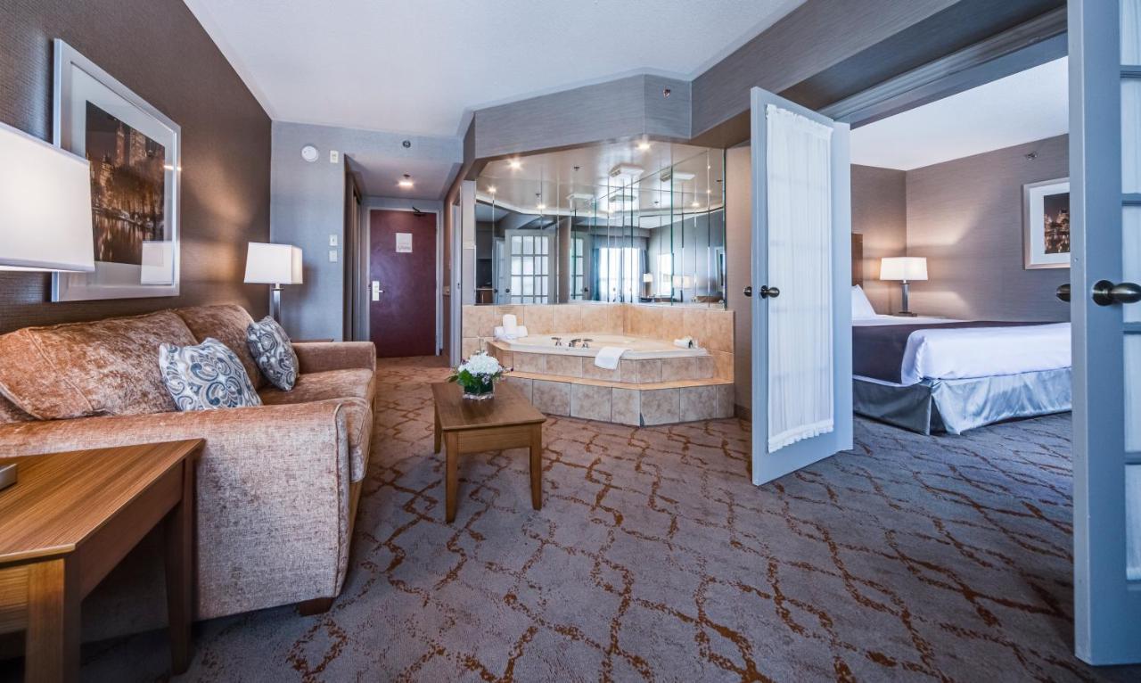 Monte Carlo Inn Vaughan Suites Extérieur photo
